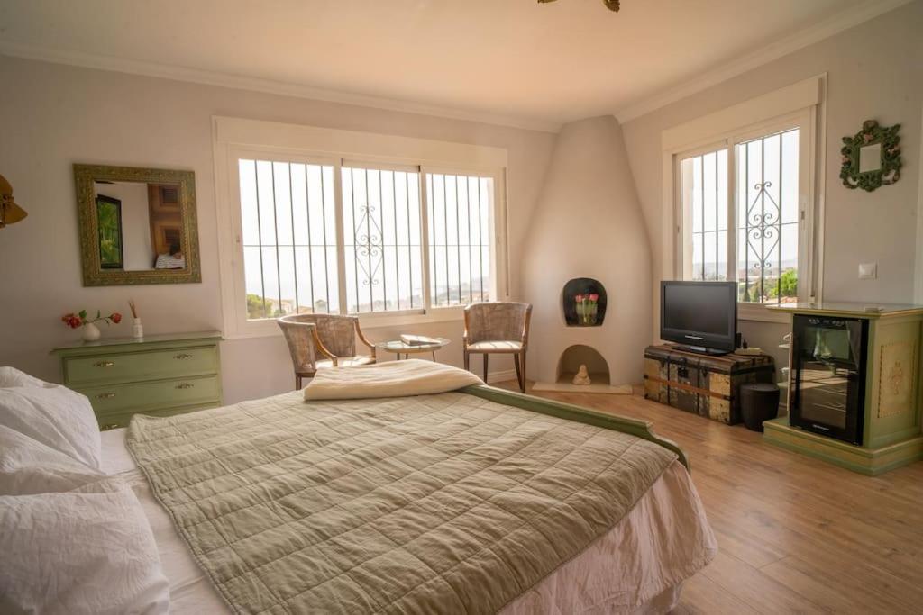 Casa Ancladero Room W Big Balcony And Lovely View Fuengirola Bagian luar foto